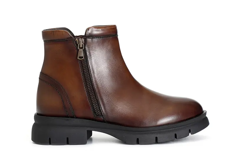 tronchetto da donna in pelle con cerniera cognac