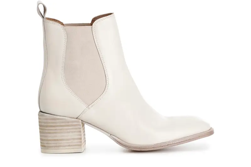 Cafè Noir Stivaletti donna in nappa latte con elastici