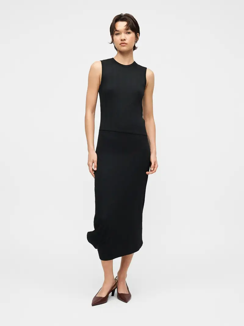 Abito nero miniatura 2