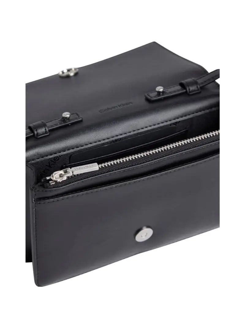 Calvin Klein borsa nera donna in ecopelle con tracolla logo sul davanti miniatura 3