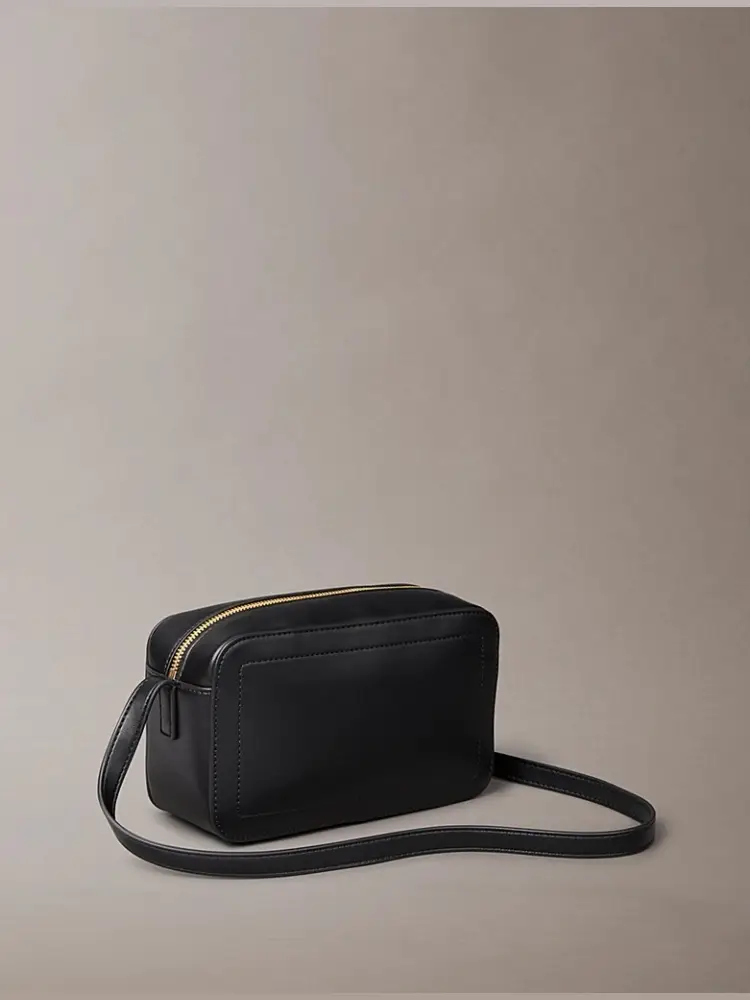 borsa nera donna in ecopelle con tracolla maxi logo sul davanti miniatura 2