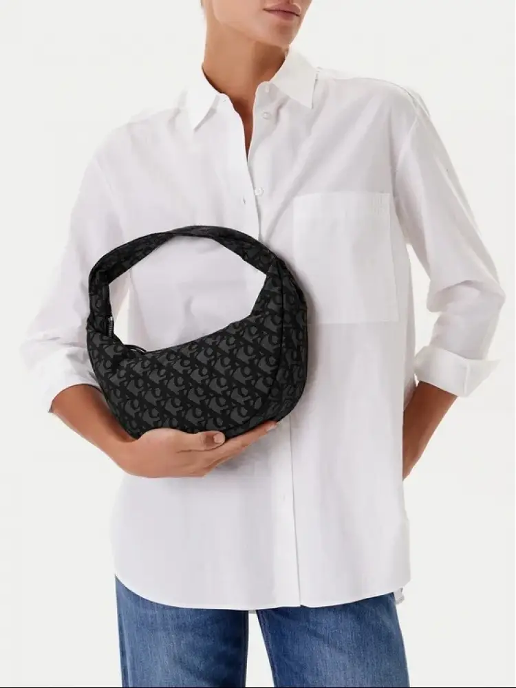 borsa nera donna in tessuto mezza luna logo monogram miniatura 2
