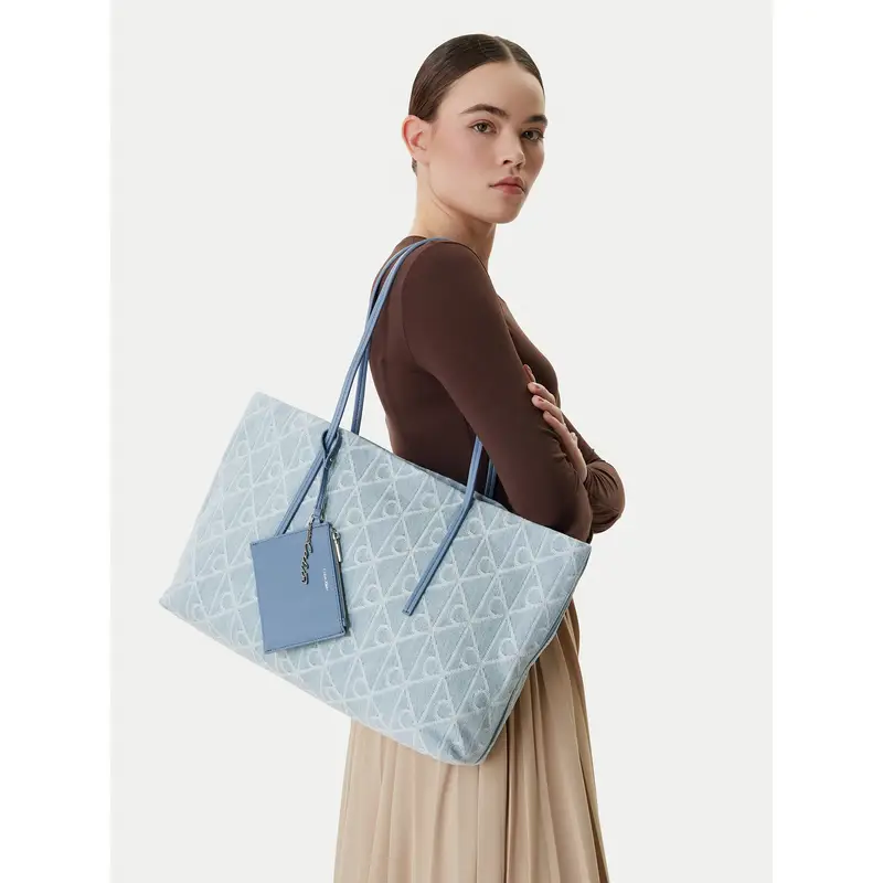 Borsetta Calvin Klein Emblem Aop Denim Tote W/ Pouch LV04F3428G Blu
