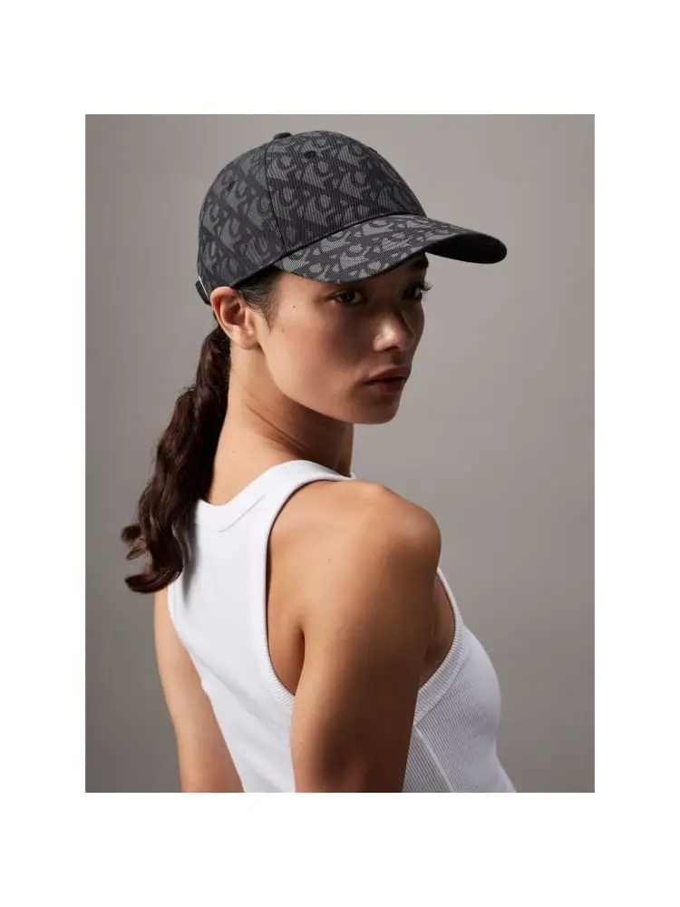 cappello nero donna in tessuto logo monogram all over