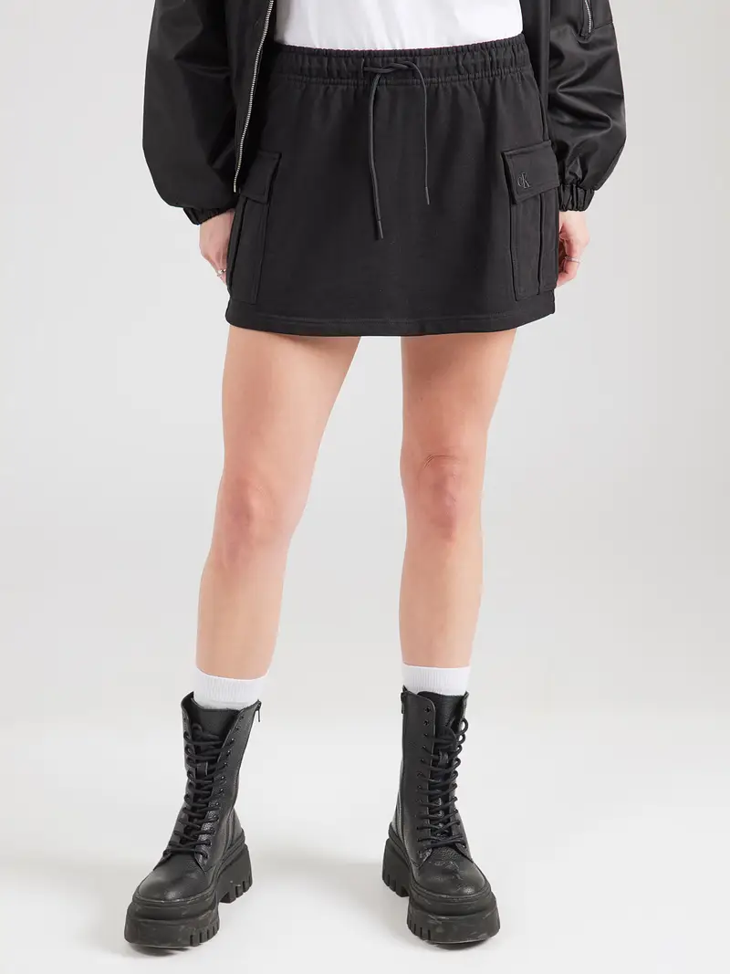 Gonna nero miniatura 3