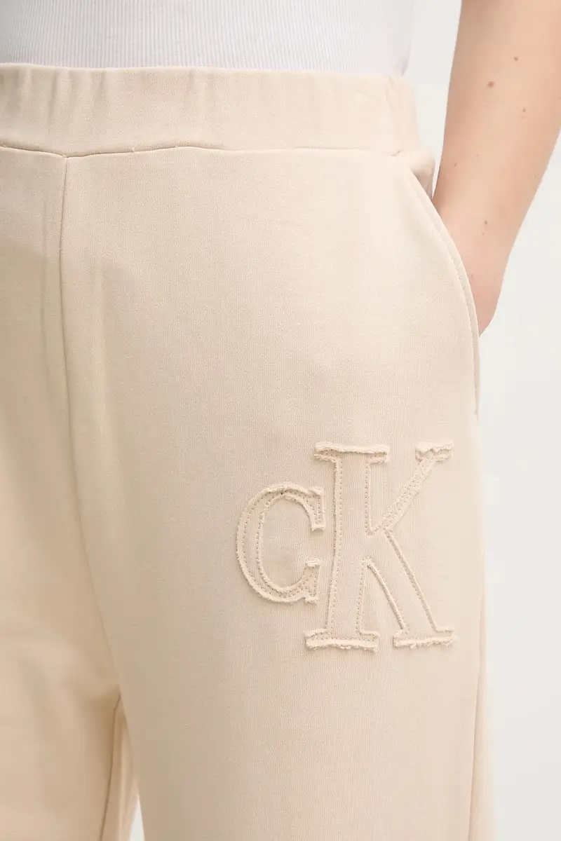 pantaloni tuta di cotone donna colore beige con applicazione J20J225355 miniatura 4