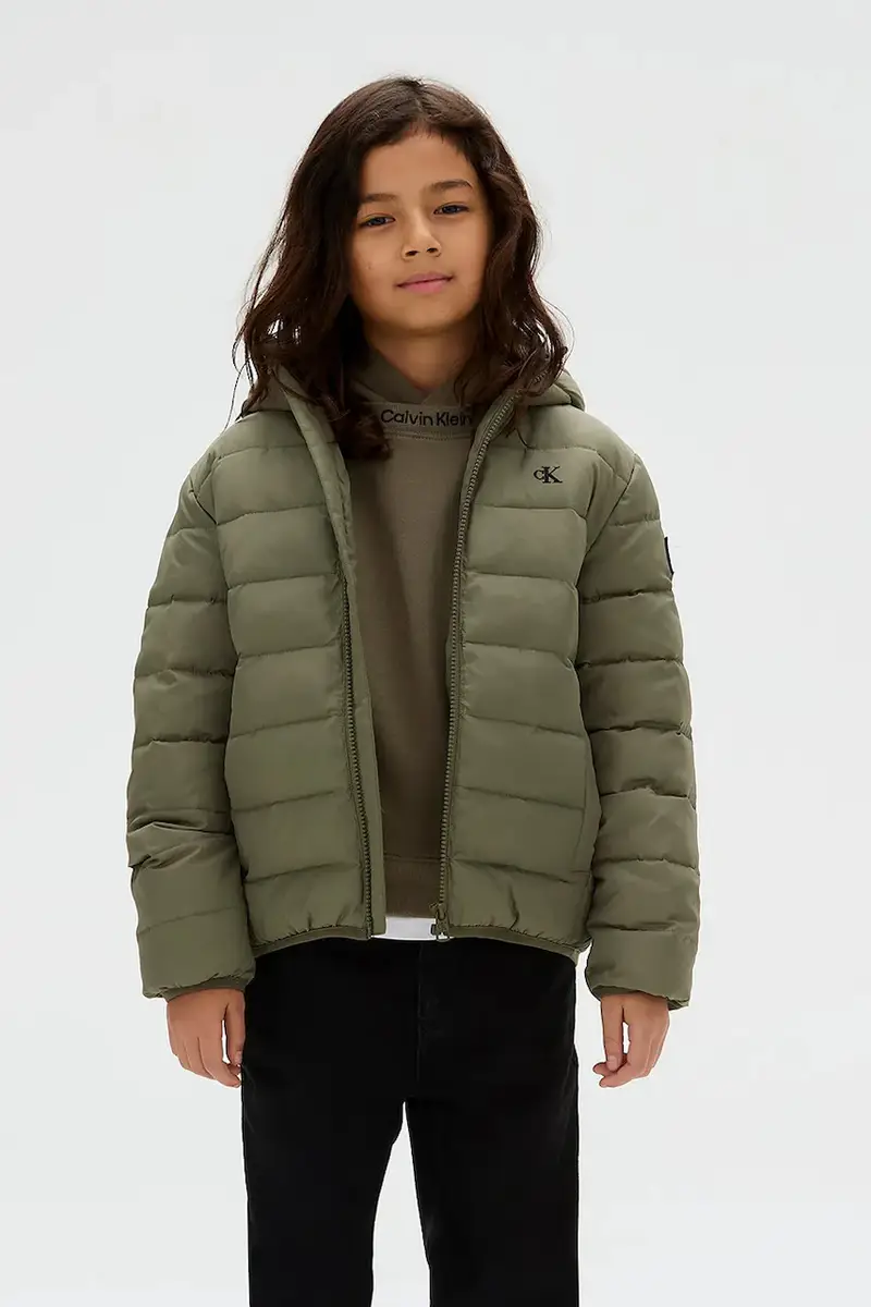 piumino colore verde IB0IB02174