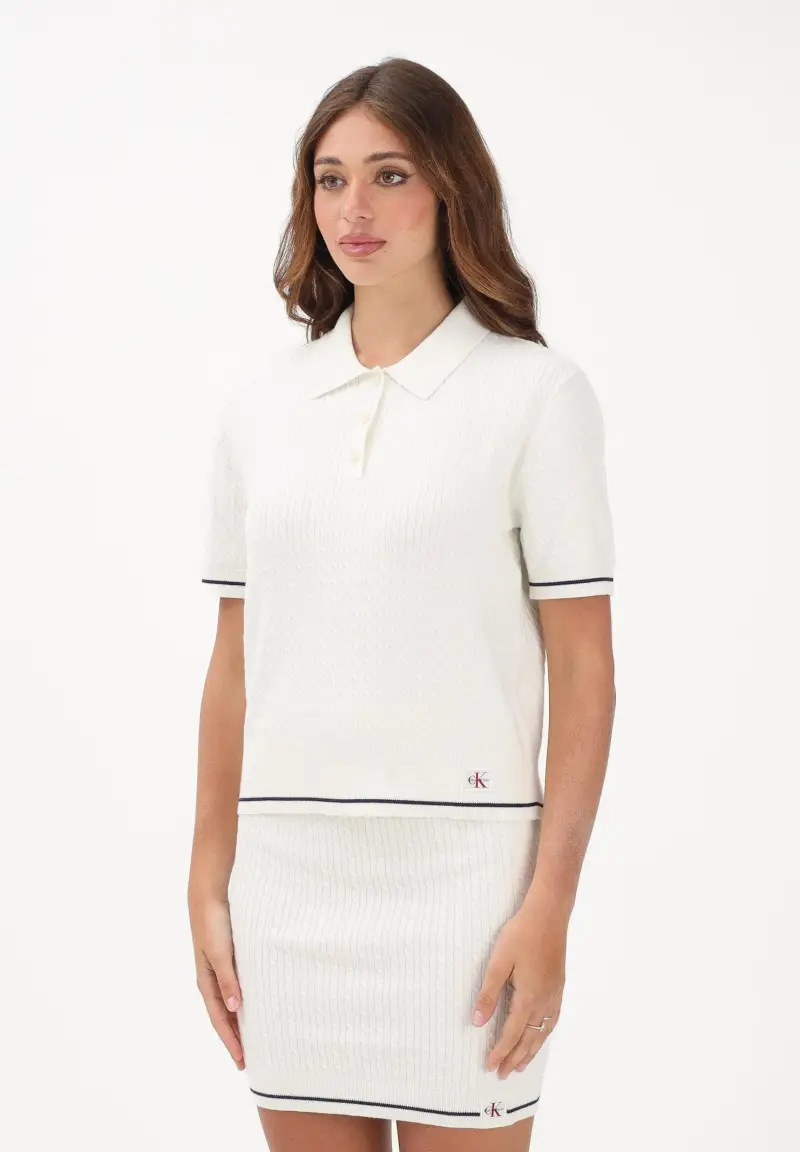 Polo bianca da donna in maglia lavorata