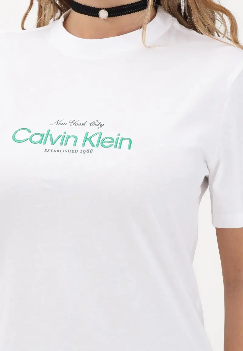 T-shirt a manica corta bianca da donna con ricamo logo miniatura 3