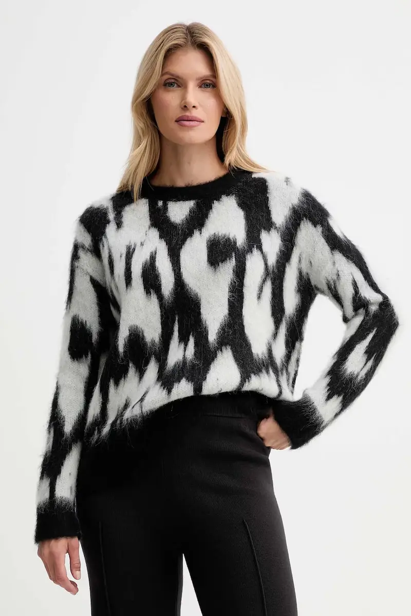 maglione con lana colore nero LV044D343G