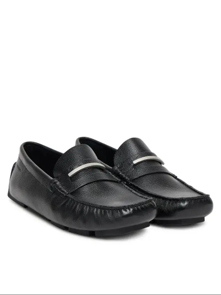 mocassino nero uomo in pelle logo in metallo