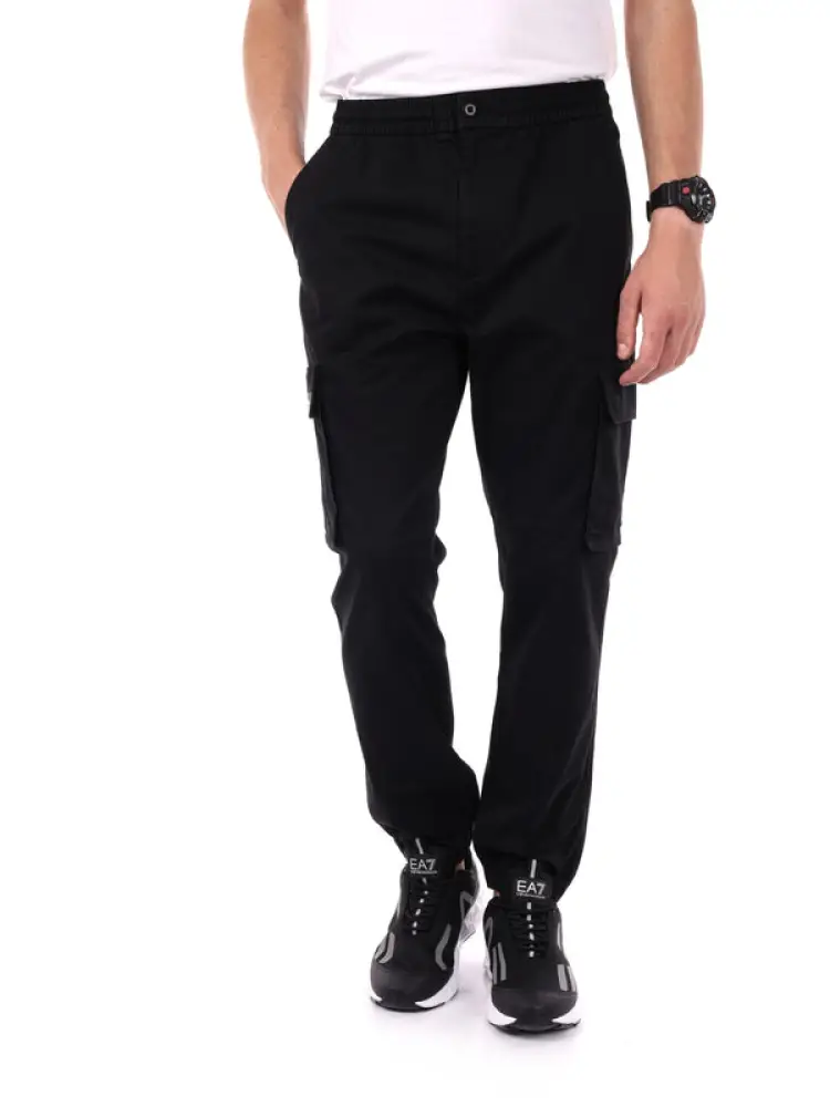 pantalone cargo skinny fit nero con patch logata laterale
