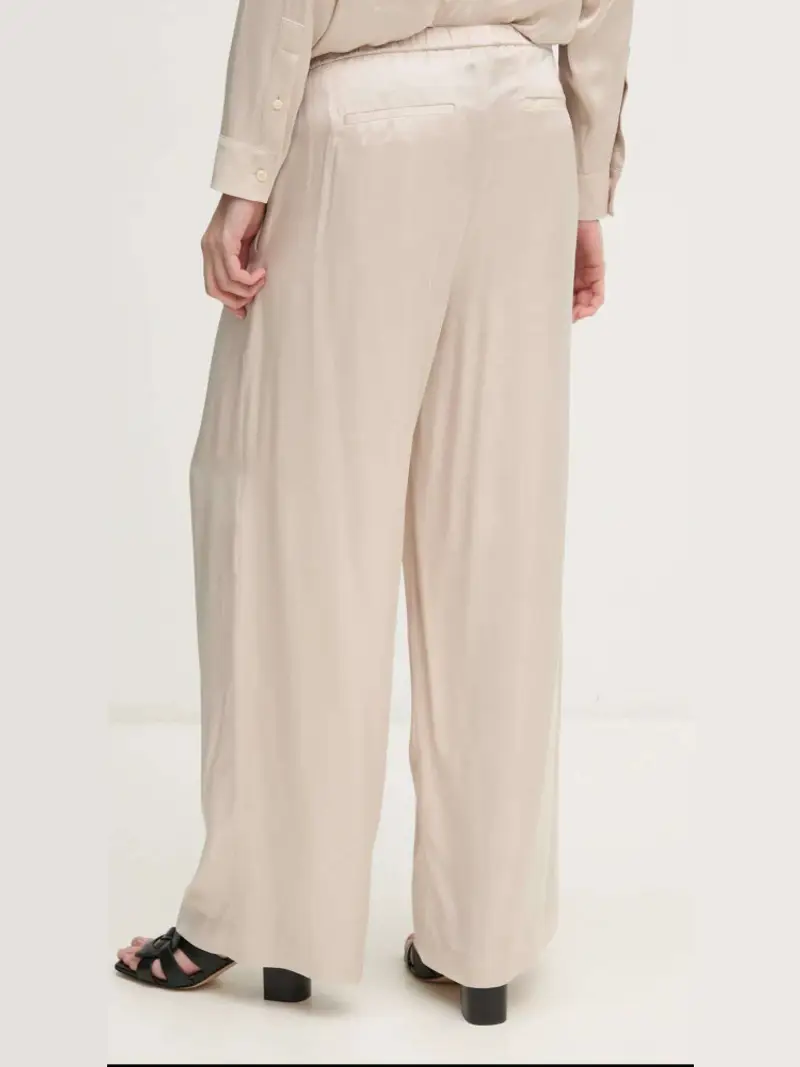 Calvin Klein pantalone crema donna satinato micro logo sul lato miniatura 2