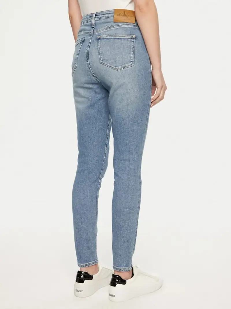 Calvin Klein pantalone in denim chiaro donna skinny fit patch logo sul retro miniatura 2