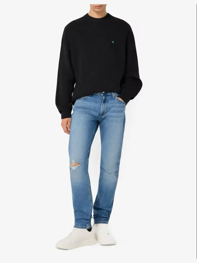 pantalone in denim chiaro uomo con strappi patch logo sul retro miniatura 2