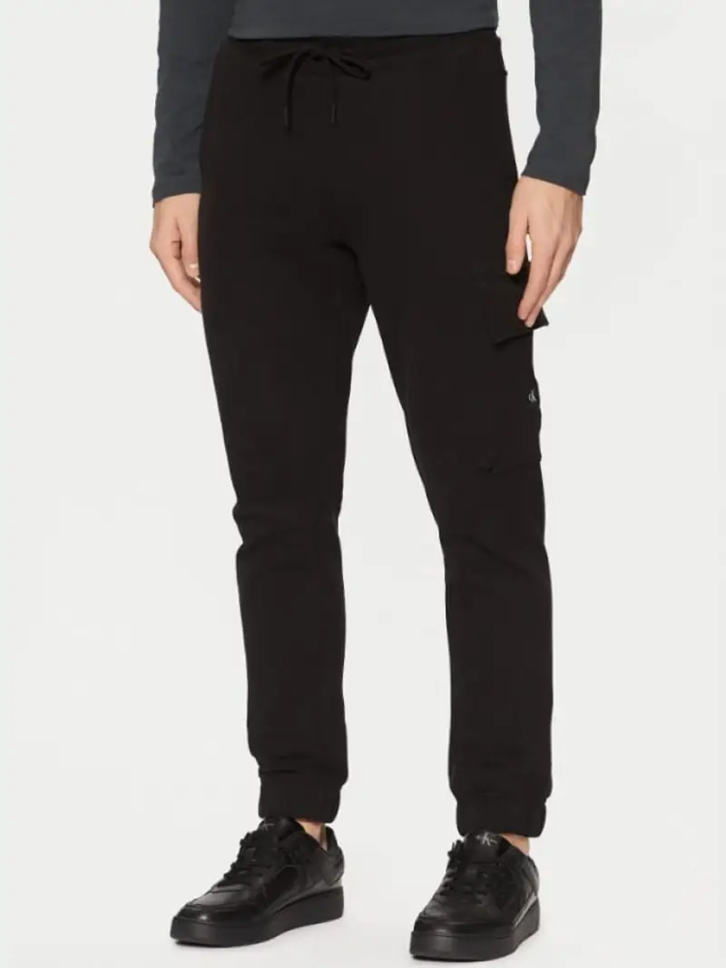 Calvin Klein pantalone nero uomo tuta in cotone con tasca sul lato e logo