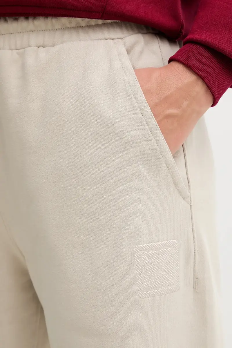 pantaloni tuta donna colore beige con applicazione LV044D205G miniatura 4