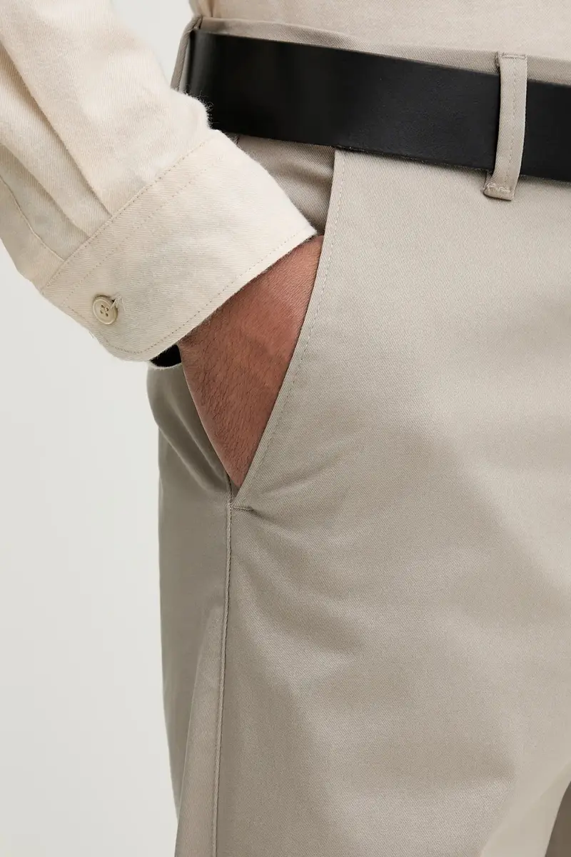 pantaloni uomo colore beige LV040EM633 miniatura 4