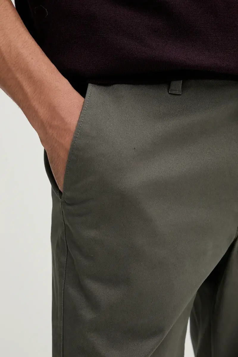 pantaloni uomo colore grigio LV040EM633 Verde miniatura 4