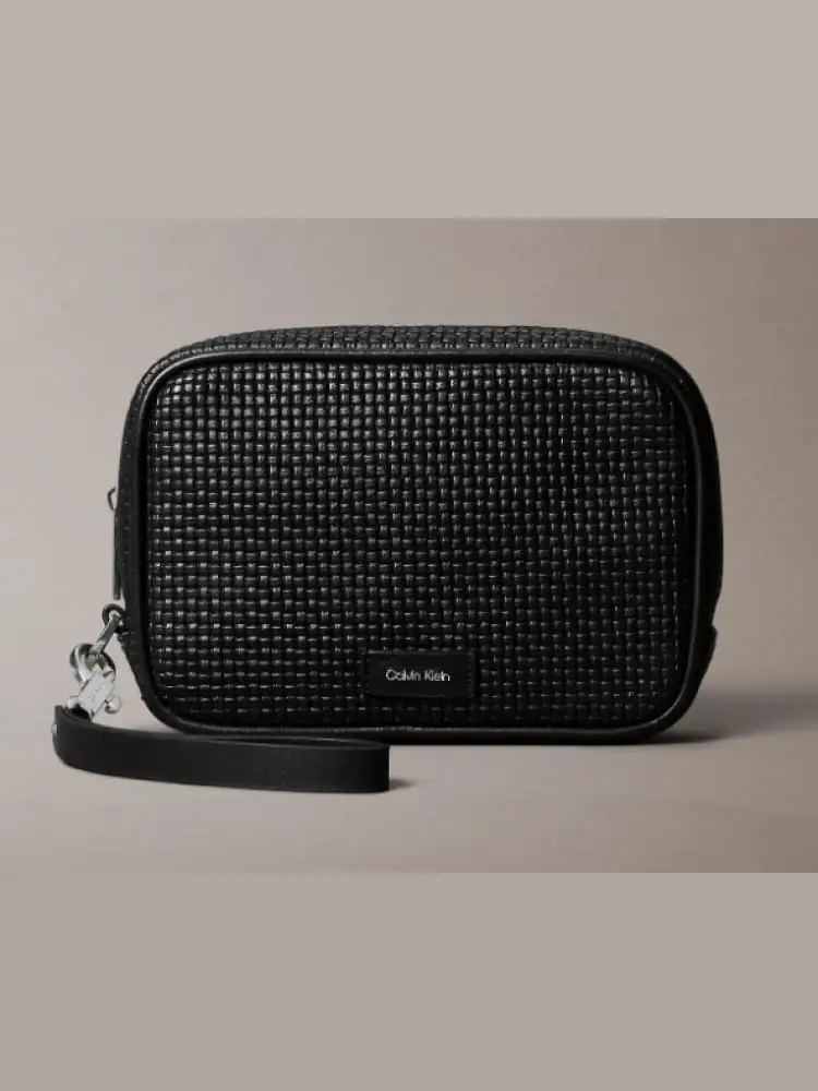 pochette uomo nera con motivo a intreccio