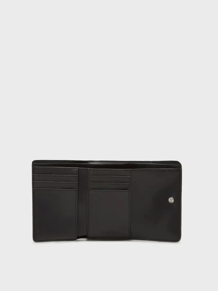 portafoglio nero donna in ecopelle logo sul davanti miniatura 3