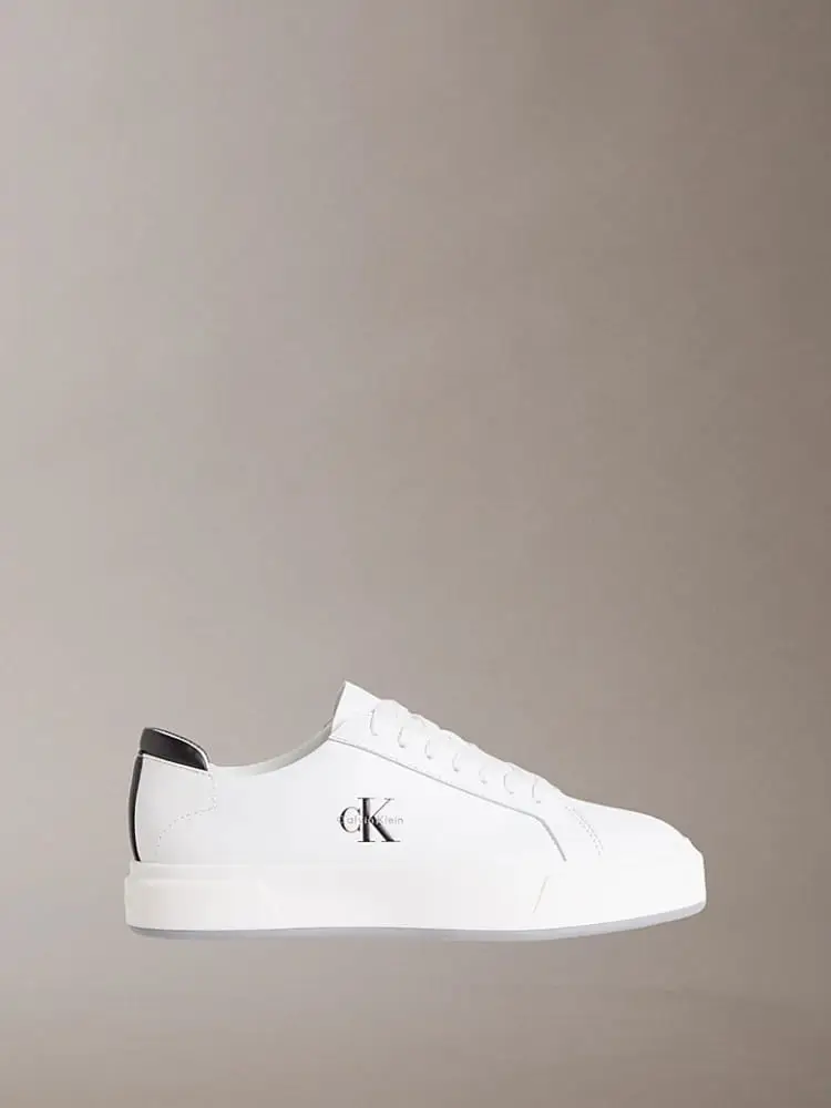 scarpe bianche uomo logo sul lato