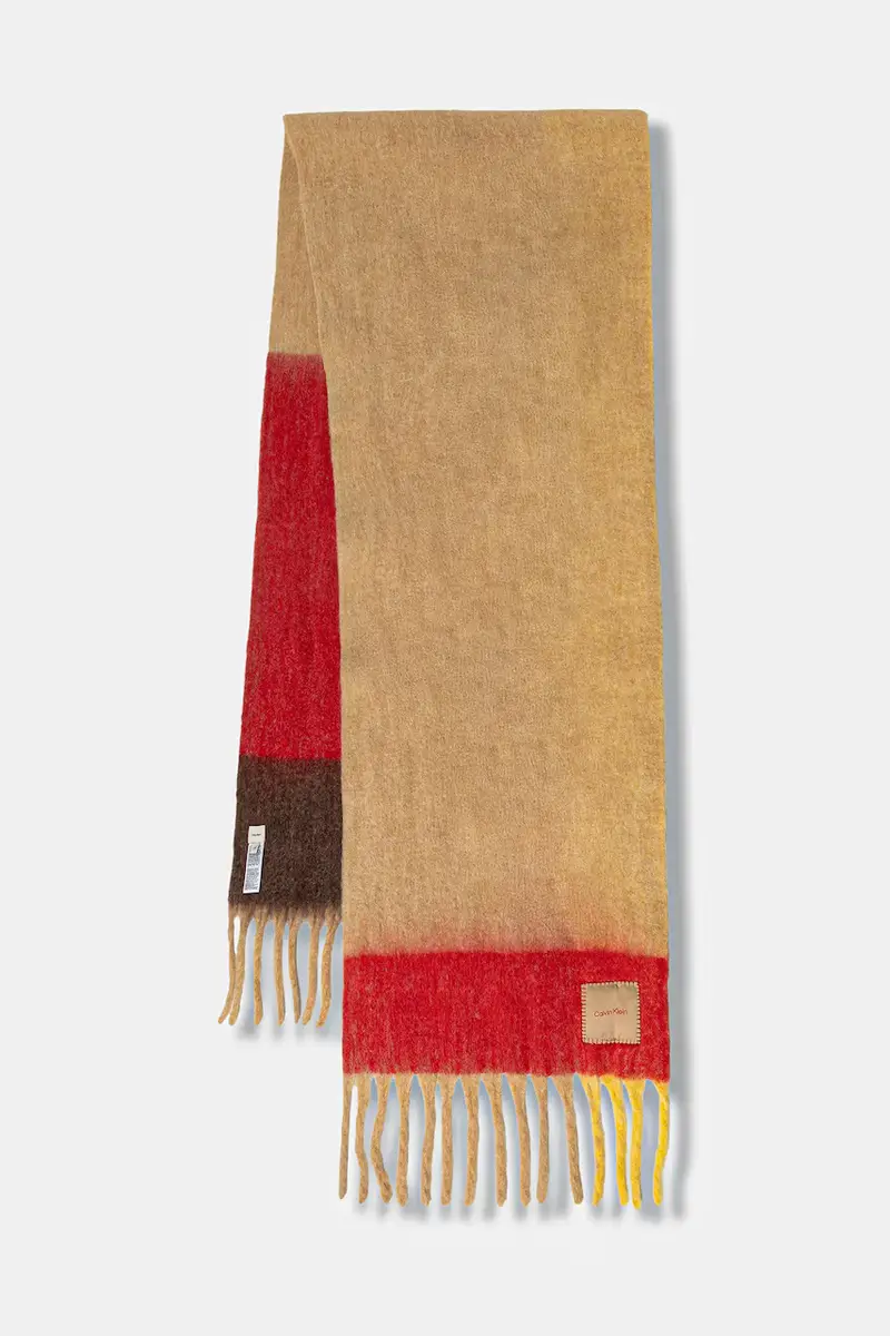 scialle con lana colore rosso LV04D8070G