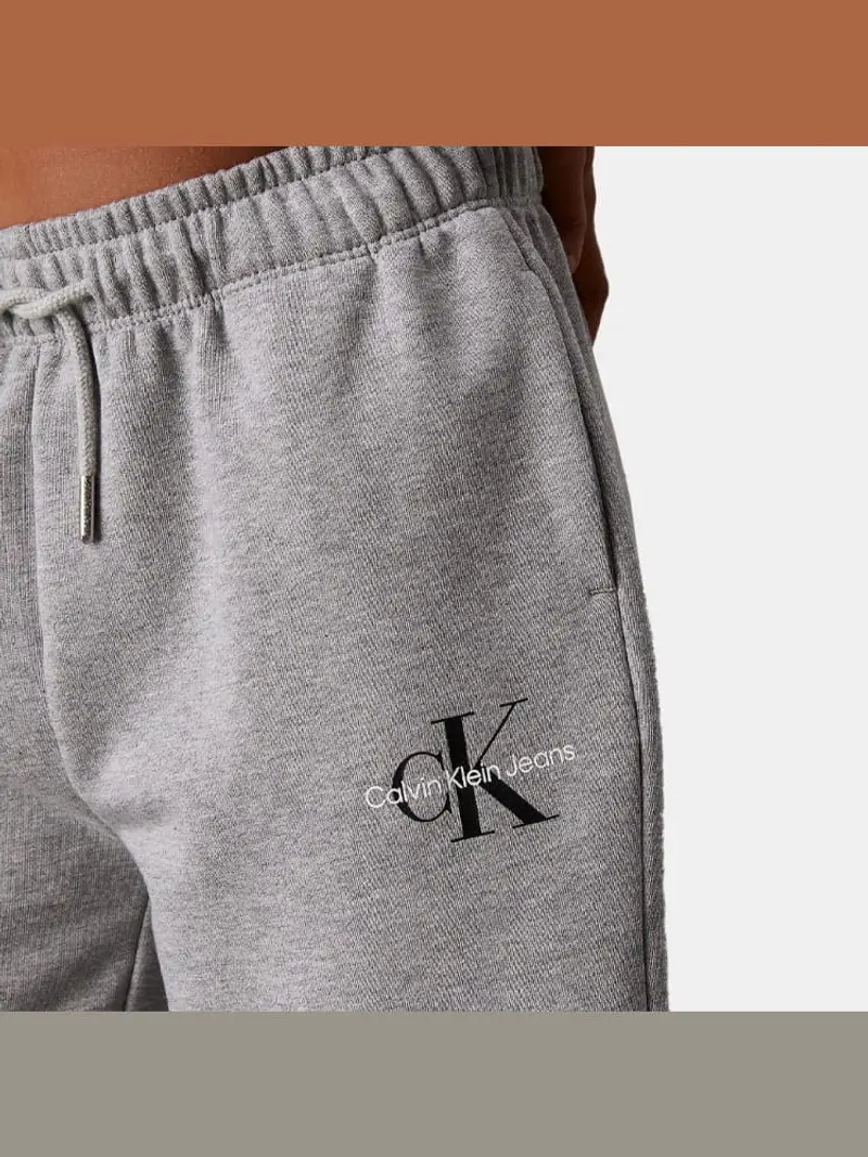 Calvin Klein shorts grigio bambino unisex in cotone mini logo sul fondo miniatura 3