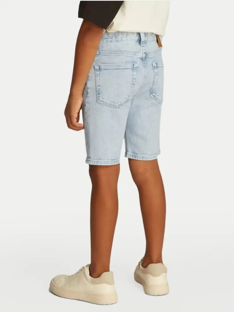 Calvin Klein shorts in denim bambino in cotone patch logo sul retro miniatura 2