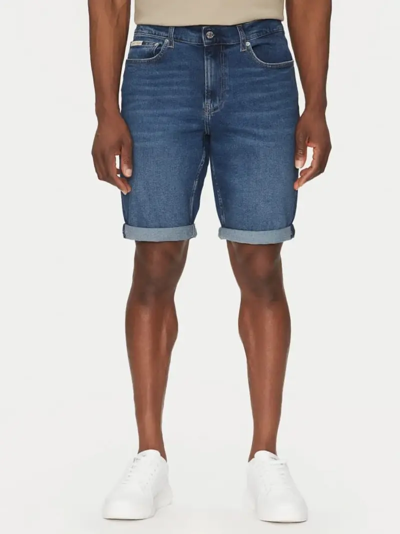 Calvin Klein shorts in denim blu scuro uomo in cotone slim fit logo sul retro