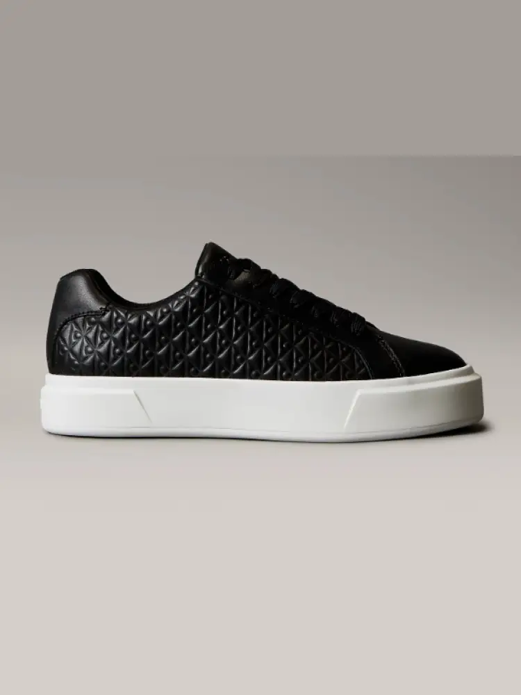 sneakers in pelle nere con pattern logato