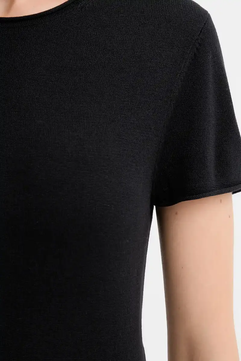 Calvin Klein T-shirt Donna Nero 3644739 miniatura 5