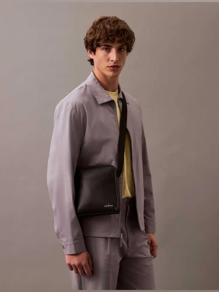 tracolla nera uomo in ecopelle mini logo sul fondo miniatura 2