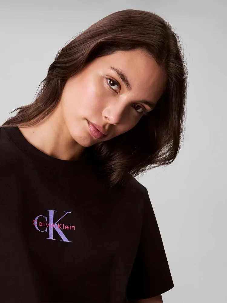 tshirt nera donna in cotone logo sul davanti miniatura 3