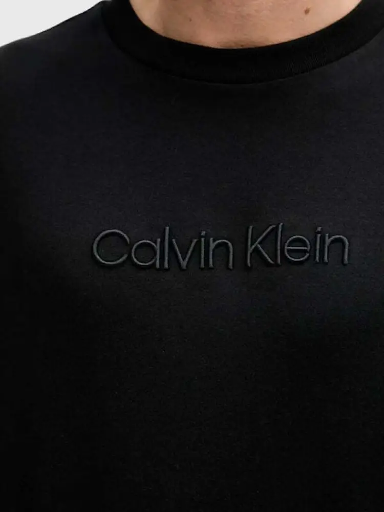 tshirt nera uomo in cotone logo sul davanti in rilievo miniatura 3