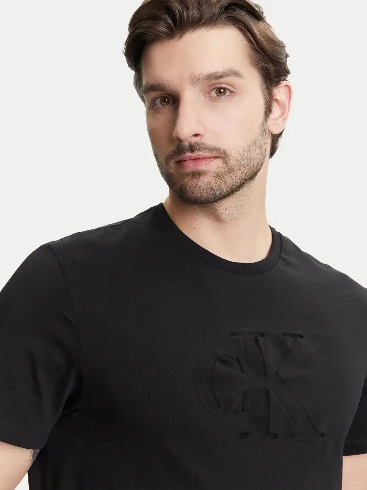 tshirt nera uomo in cotone logo tono su tono sul davanti miniatura 3