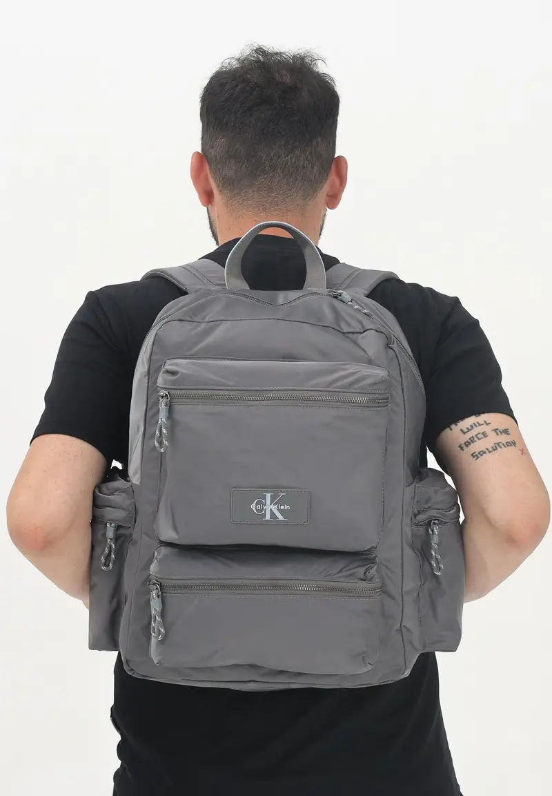CALVIN KLEIN Zaino grigio da uomo in tessuto tecnico miniatura 3