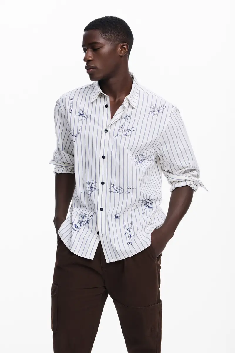 Camicia a righe con illustrazioni