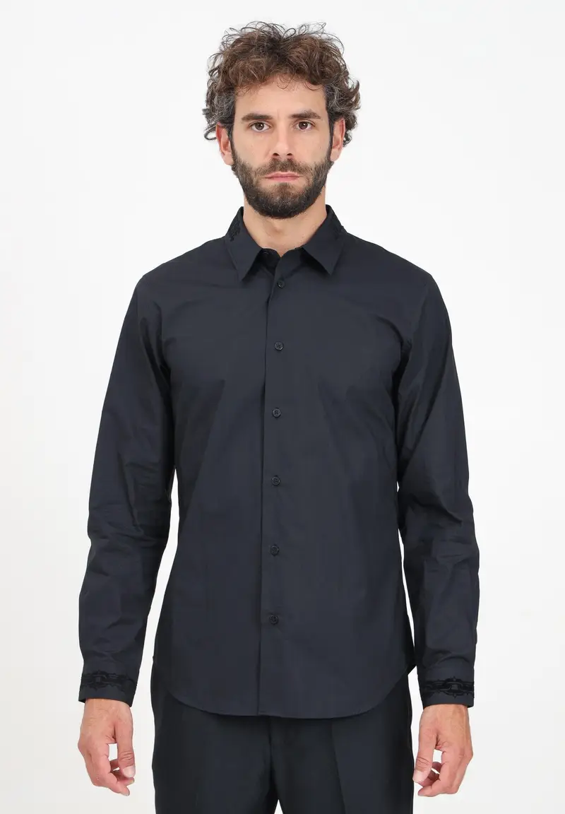 Camicia elegante nera da uomo con logo in stile gotico