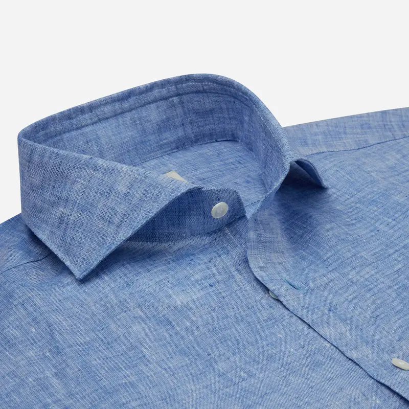 Camicia tinta unita azzurro lino tessuto con armatura a tela lino di normandia, collo stile collo francese basso miniatura 3