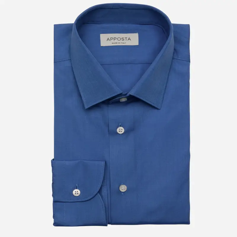 Camicia tinta unita blu cotone popeline doppio ritorto, collo stile collo italiano aggiornato a punte corte