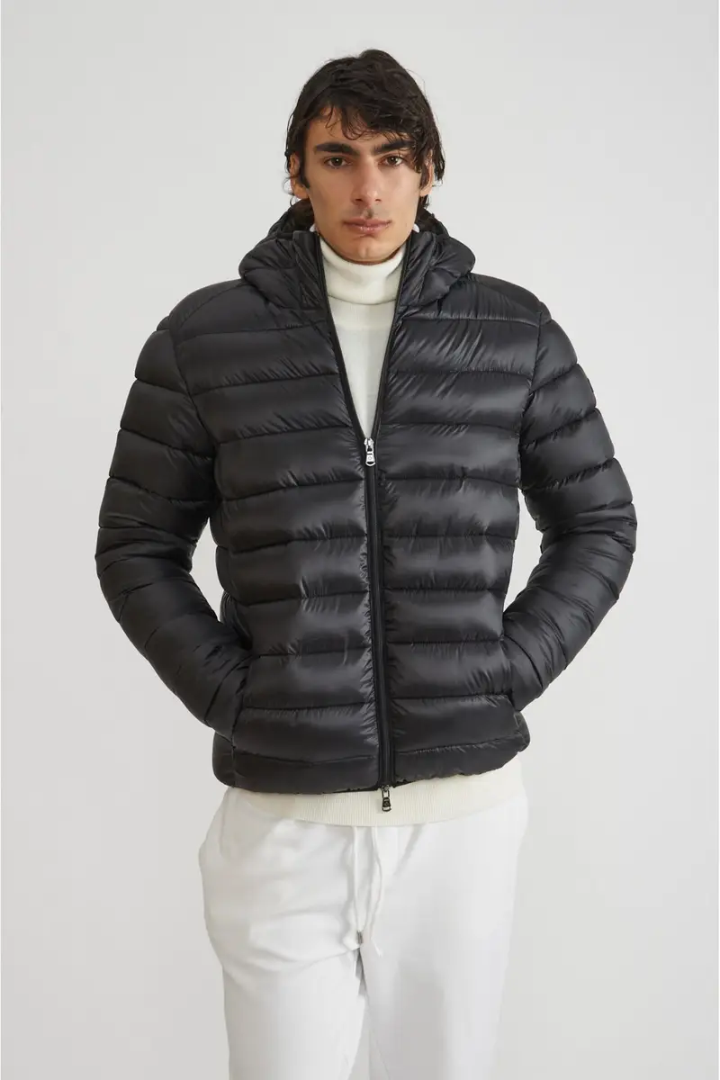 Atlin recycled BLACK