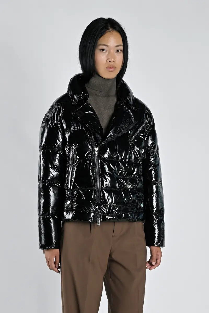 Kara glossy GLOSSY BLACK