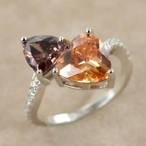 anello in argento contrarie con zirconi trillion miniatura 4