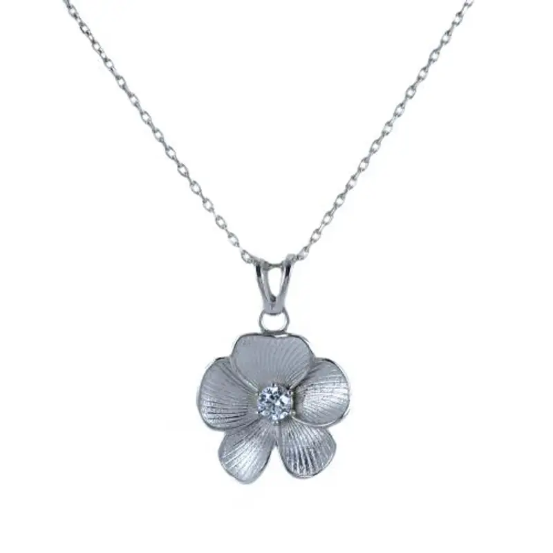 collana in argento con pendente fiore