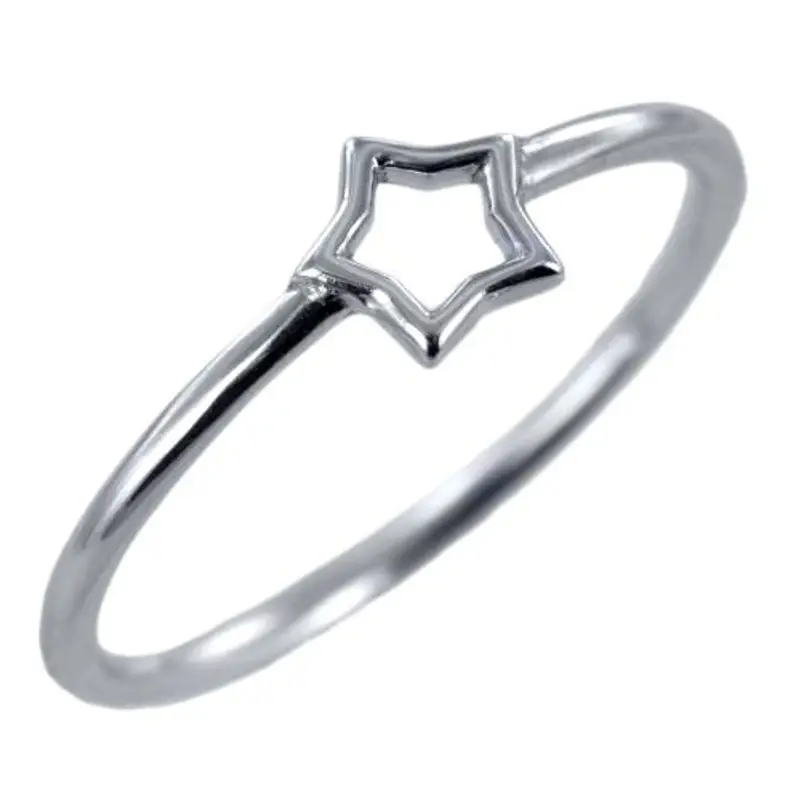 anello con stella traforata mini in oro bianco
