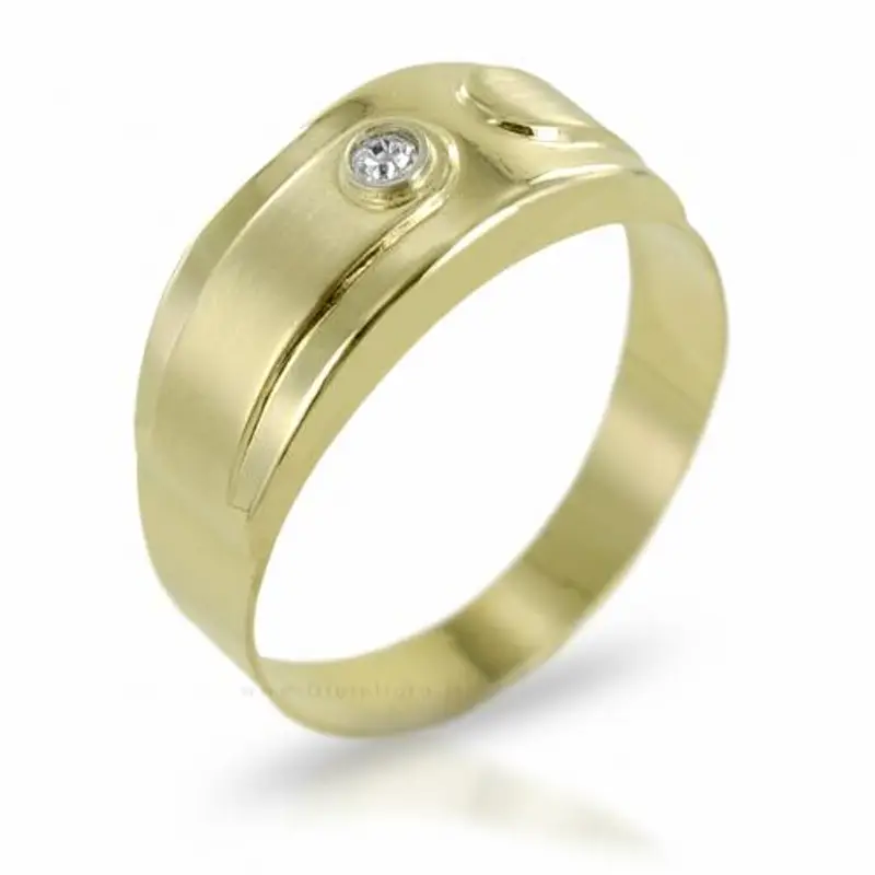 anello da uomo in oro giallo con zircone