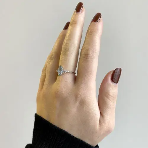 anello in oro bianco con acquamarina taglio marquise e diamanti miniatura 2