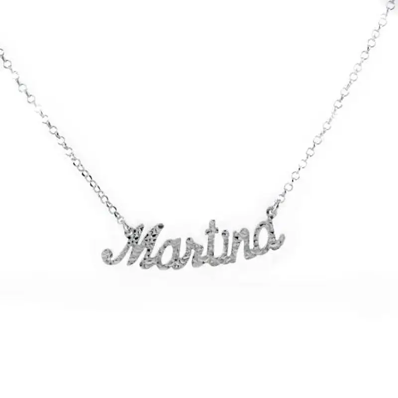collana da ragazza personalizzata con nome in argento luccicante