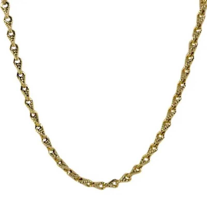 collana in oro giallo a maglia morbida e luminosa